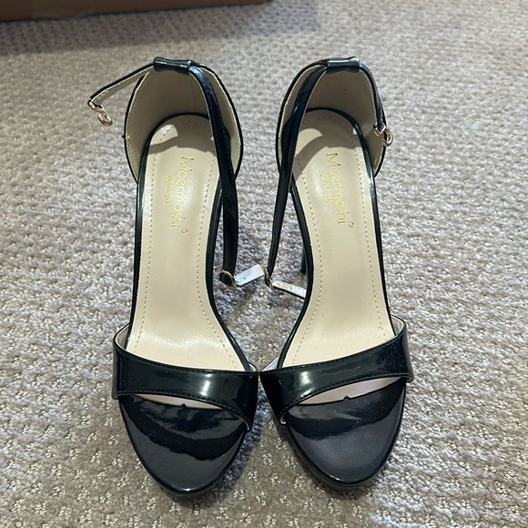 SHINY BLACK HEELS size 35 high 15cm NEW - Picture 1 of 3